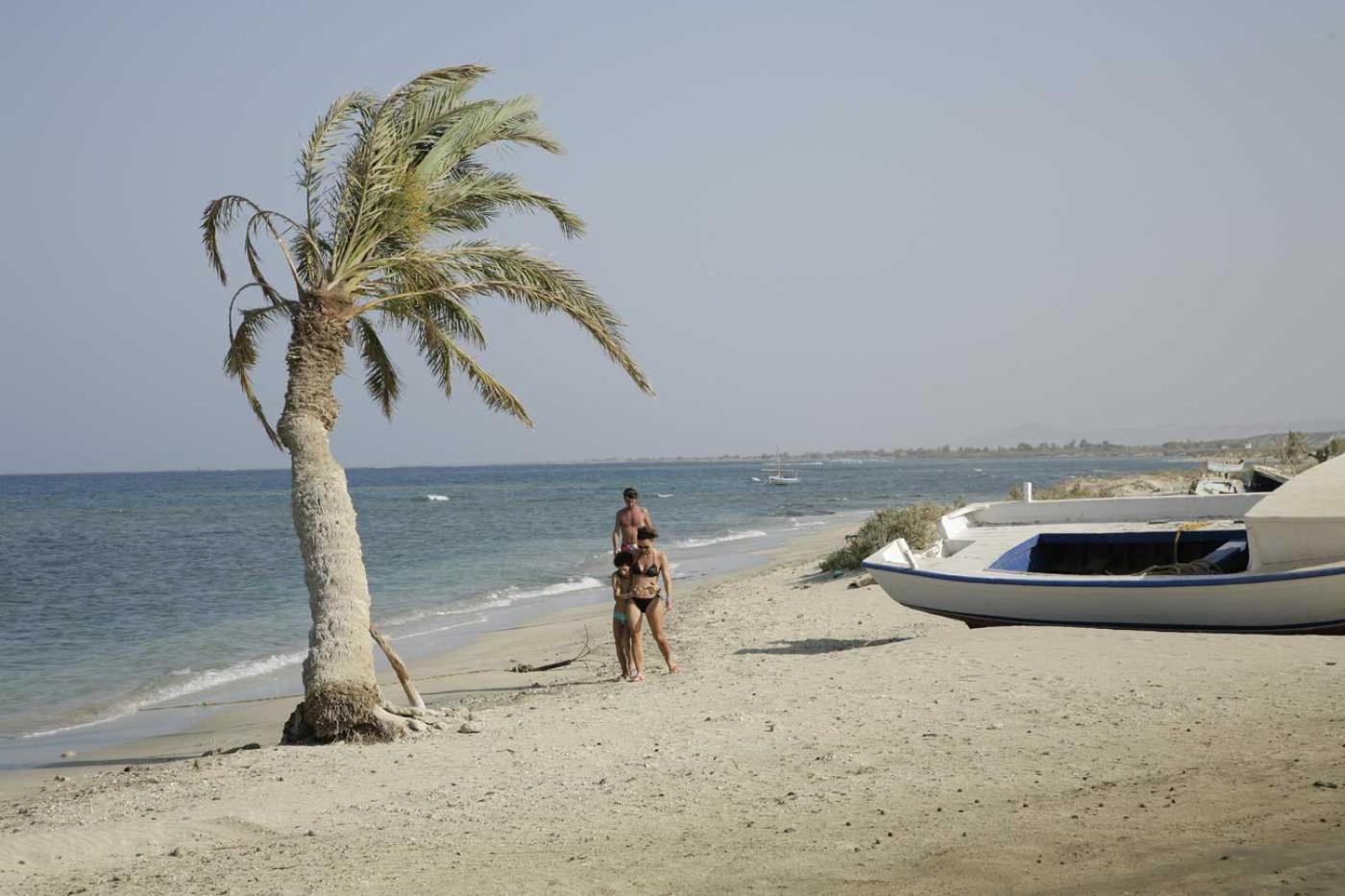 Shams Alam Beach Resort Abu Ghusun Exterior photo